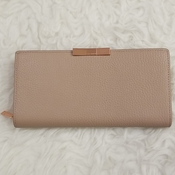 💕TED BAKER💕 Emblyn Faceted Bow Leather Wallet
